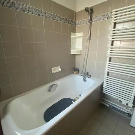 Familial 140 M2 13 * Parigi