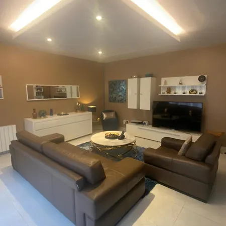 Familial 140 M2 13 * Parigi