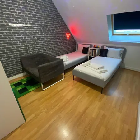 Familial 140 M2 13